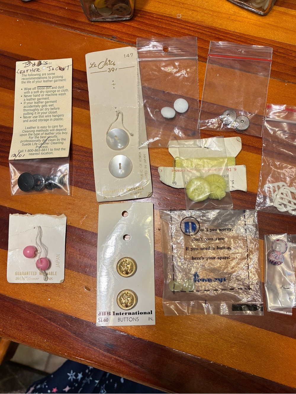 Vintage lot Buttons HOBO Gold Anchor Metal Buttons with Pink Round Buttons